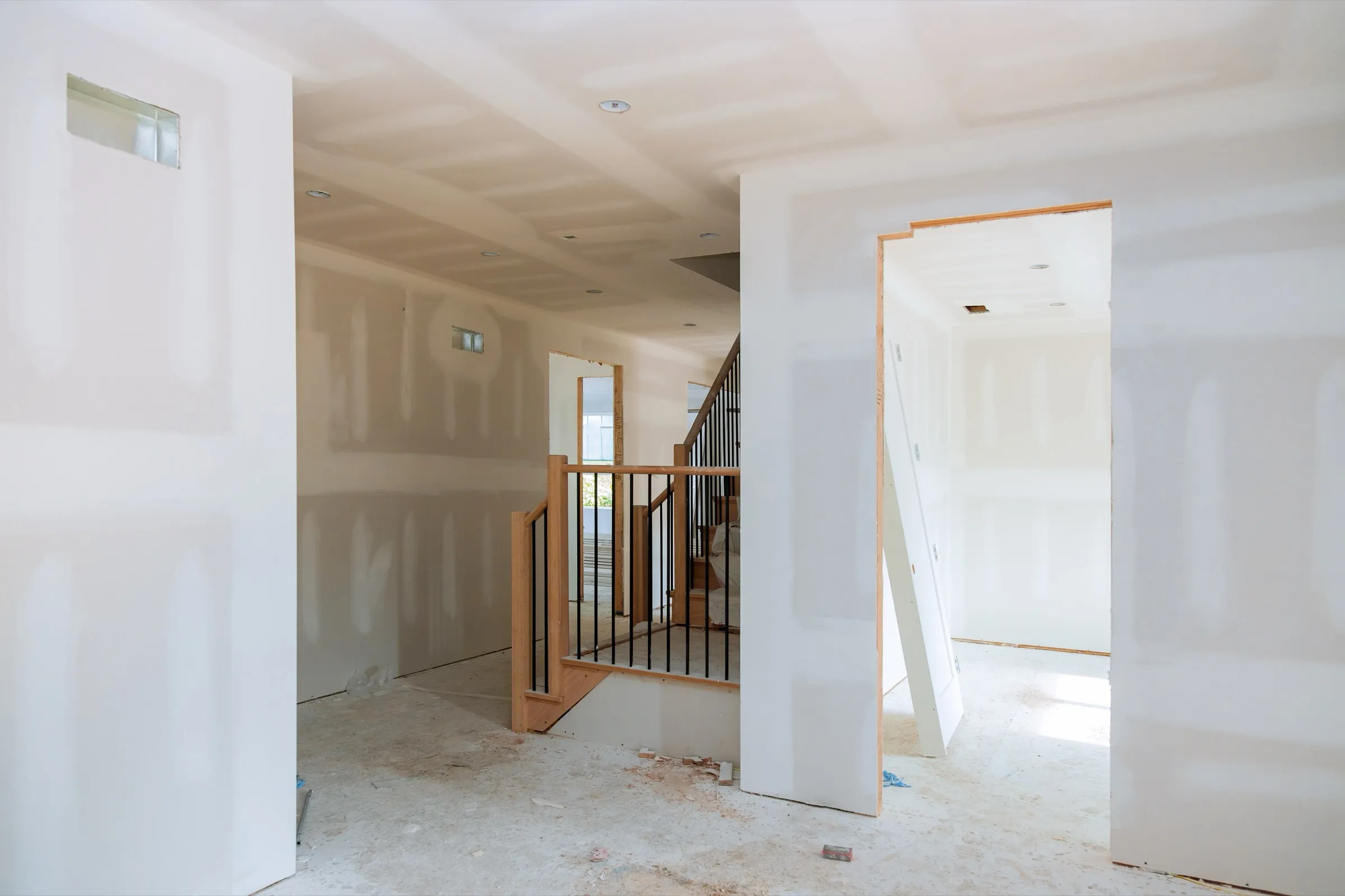 Nybygget hus indvendigt under indretning